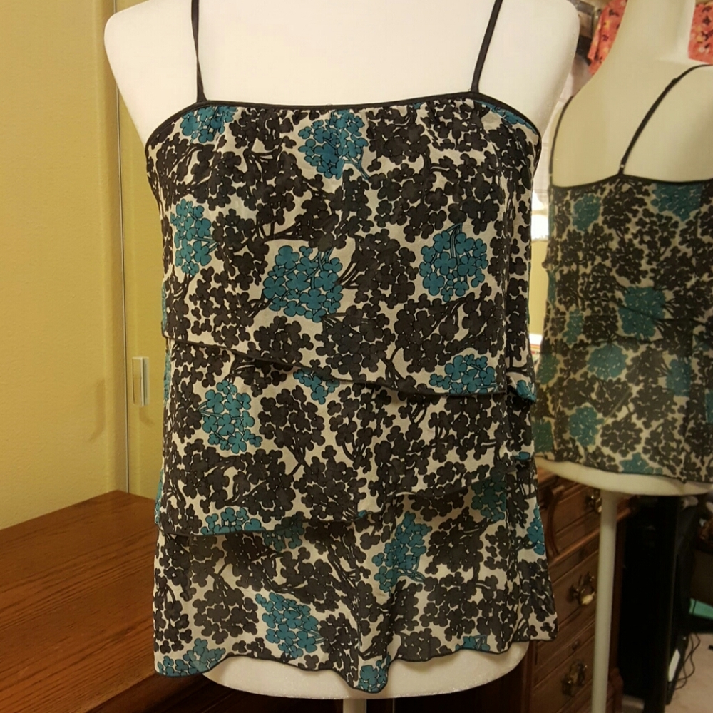 Silk layered top sz Petite Sm